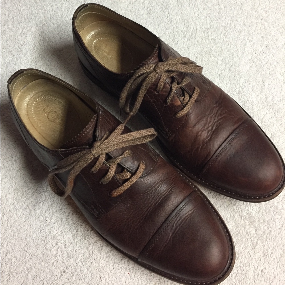 UGG Men’s Brown Leather Casual Shoes Size Sz 10 M